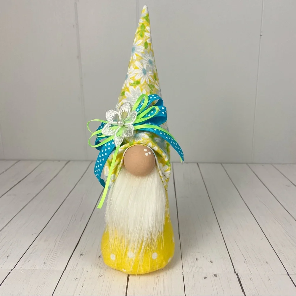 SOLD 🚫 Spring Summer Gnome Daisy Print Yellow Polka Dot Multicolor Bow - Picture 3 of 11